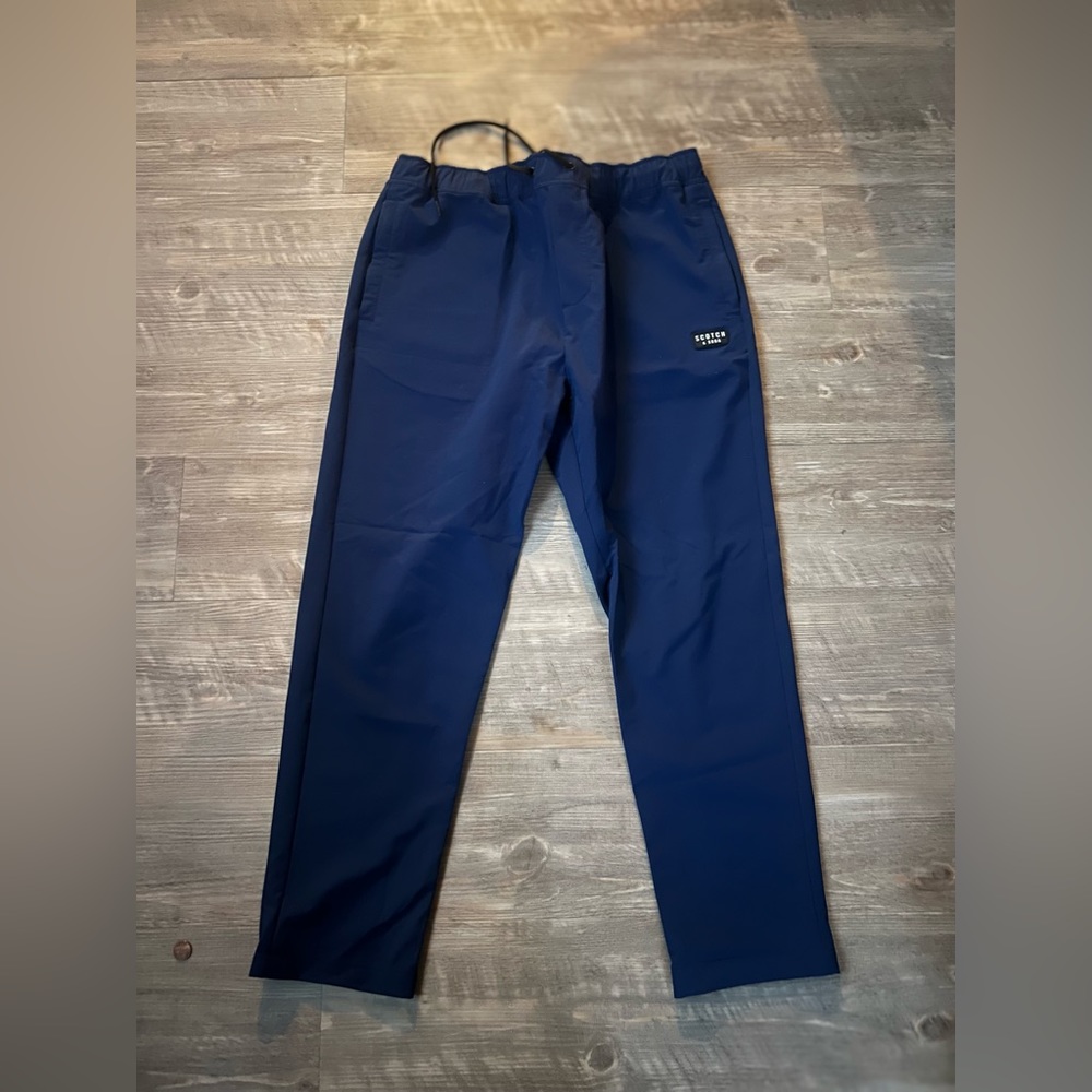 NWOT Scotch and Soda Athleisure men’s L pants